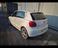 Vw Polo 6R 1.6 TD CAY Demolita - Per Ricambi