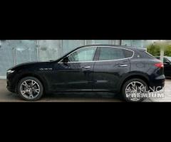 Ricambi per maserati levante 2019