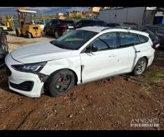 Ford Focus 1.5 Ecoblue tdi 120cv 2023 incidentata