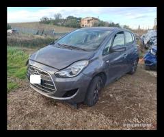 Hyundai IX20 1.4 diesel 90cv anno 2015 incidentata