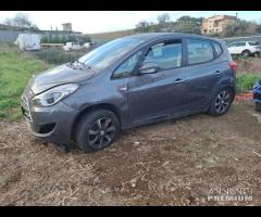 Hyundai IX20 1.4 diesel 90cv anno 2015 incidentata