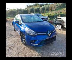 Renault Clio 1.5 dci 75cv anno 12-2018 incidentata