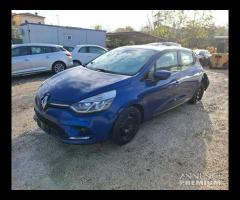 Renault Clio 1.5 dci 75cv anno 12-2018 incidentata