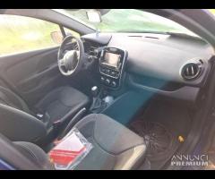 Renault Clio 1.5 dci 75cv anno 12-2018 incidentata - 6