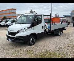 IVECO DAILY 35C16 E6D cassone e gru