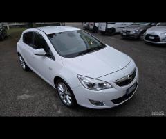 Opel Astra 1.4 Turbo 140CV Benzina GANCIO TRAINO