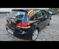 Volkswagen Golf 2.0 TDI 140CV DSG 5p. Highline - 28