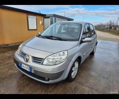 Renault Scenic Scénic 1.5 dCi/100CV Confort neopat