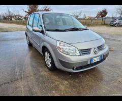 Renault Scenic Scénic 1.5 dCi/100CV Confort neopat