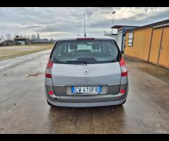 Renault Scenic Scénic 1.5 dCi/100CV Confort neopat - 9