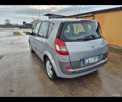 Renault Scenic Scénic 1.5 dCi/100CV Confort neopat - 10