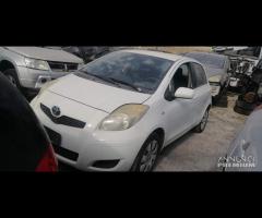 Ricambi Toyota Yaris 1.0 B del 2009