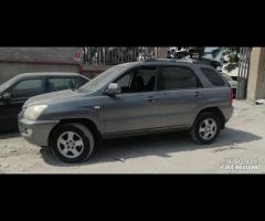 Ricambi Kia Sportage 2.0 D del 2007 motore D4EA