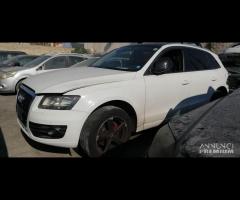 Ricambi Audi Q 5 2.0 D del 2009