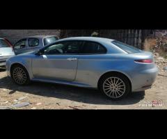 Alfa Romeo GT 1.9 D del 2004 motore 937A5000