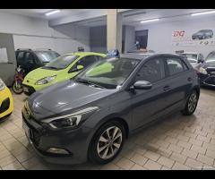 Hyundai i20 1.2 5p. Unico prop 2015 - 9