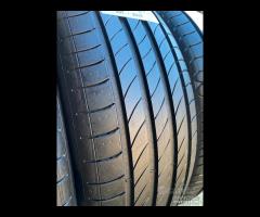 4 PNEUMATICI 205/55 R19 MICHELIN EST PARI AL NUOVO