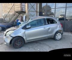 Ricambi Toyota Yaris 1.0 benz 69cv del 2006