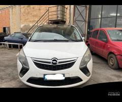 Ricambi Opel Zafira Tourer 2.0 CDTi 130cv del 2011 - 1