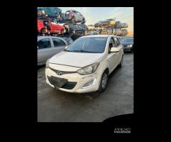 RICAMBI USATI AUTO HYUNDAI i20 1Â° Serie Benzina 1 - 2