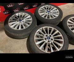 Cerchi in lega con gomme Ford C-Max