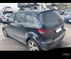 Ricambi Mercedes-Benz B180 2.0 CDI 109cv del 2010 - 5