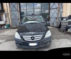 Ricambi Mercedes-Benz B180 2.0 CDI 109cv del 2010 - 6