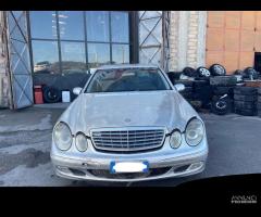 Ricambi Mercedes-Benz E270 CDI 177cv del 2003