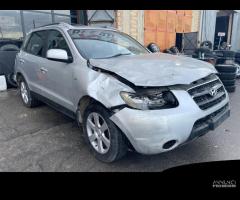 Ricambi Hyundai Santafe 2.2 CRDi 155cv del 2007