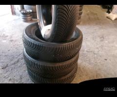 Gomme 215/65/17