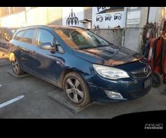 OPEL ASTRA 1.7 TD 2011 A17DTR PER RICAMBI