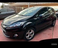 Ford Fiesta 1.4 TDCi 70CV 5 porte Titanium