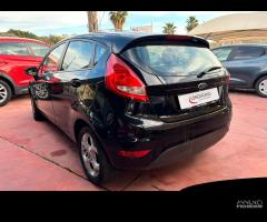 Ford Fiesta 1.4 TDCi 70CV 5 porte Titanium