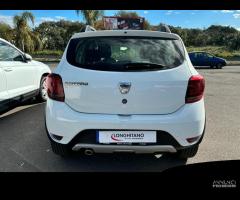 Dacia Sandero 1.5 dCi 75CV Blackline - 6