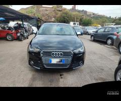 Audi A1 1.6 TDI 105 CV bicolore