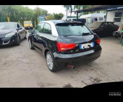 Audi A1 1.6 TDI 105 CV bicolore