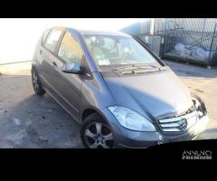 MERCEDES CLASSE A180 W169 2.0 D 80KW AUT 5P (2009)