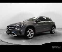 MERCEDES-BENZ GLA 200 d Sport - 1