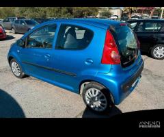 Peugeot 107 5 porte neopatentati