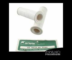 Coppia manopole Vespa ET3 colore bianco 24 x 24