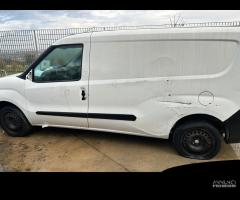 RICAMBI USATI AUTO FIAT Doblo Cargo Benzina 1368 ( - 8