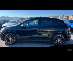 MERCEDES-BENZ GLA AMG 35 AMG Line Premium 4matic a - 4