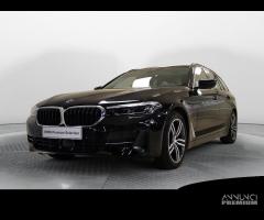 BMW 520 d 48V xDrive Touring Business - 1