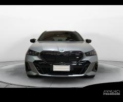 BMW i5 M60 Touring MSport Pro - 17