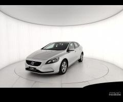 VOLVO V40 2.0 d2 Business - 1