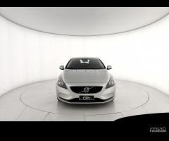 VOLVO V40 2.0 d2 Business - 2