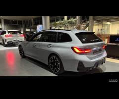 BMW BMW 320d xDrive Touring - 20