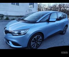 Renault Grand Scenic dCi 8V 110 CV Energy Life