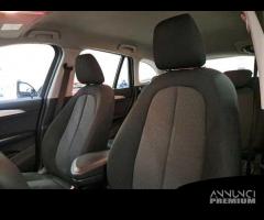 BMW X1 sDrive 18d Business Advantage Autom. - 5