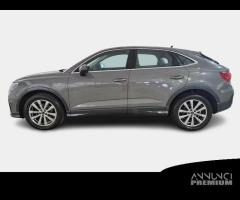 AUDI Q3 SPORTBACK 35 TDI quattro S tronic Business - 2